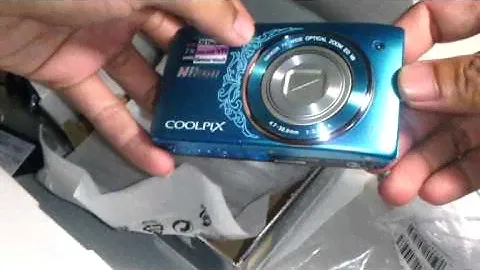 Unboxing Nikon Coolpix S3500