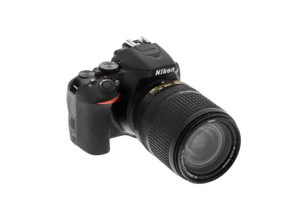 Фотоаппарат зеркальный Nikon D3500 + AF-S 18-140 VR Чёрный