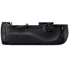 Батарейный блок Nikon MB-D12