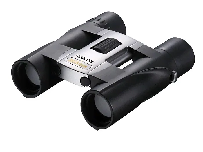 Бинокль Nikon Aculon A30 10x25 серебро