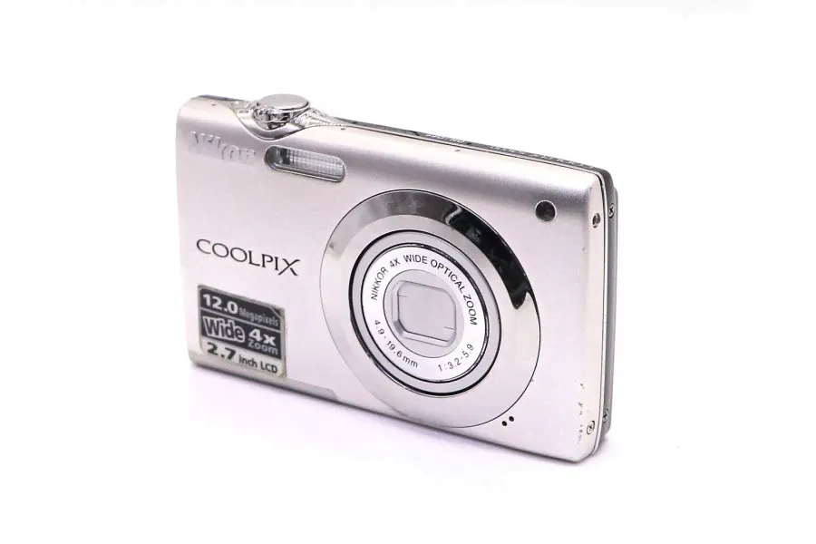 Nikon Coolpix S3000-1