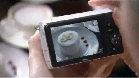 Use Nikon 1 S1 Live Image Control to see the special effects before you shoot