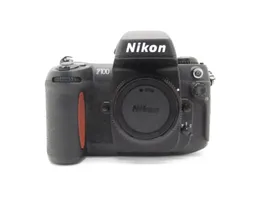 Nikon F100 35mm SLR Film Auto Focus AF Camera Body Black