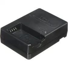 Зарядное устройство Nikon Battery Charger MH-31 EU