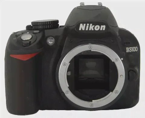Зеркальный фотоаппарат Nikon D3100 Body
