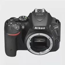 Зеркальный фотоаппарат Nikon D5500 Body Black