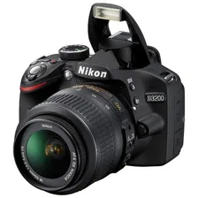 Зеркальный фотоаппарат Nikon D3200 kit AF-S 18-105 VR Б/У