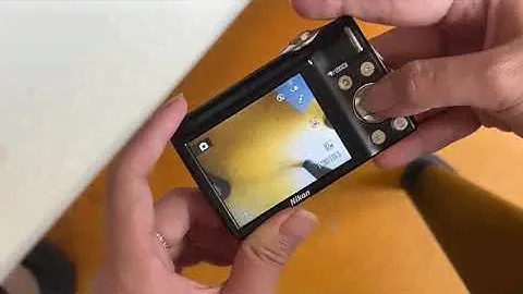 Nikon s3000