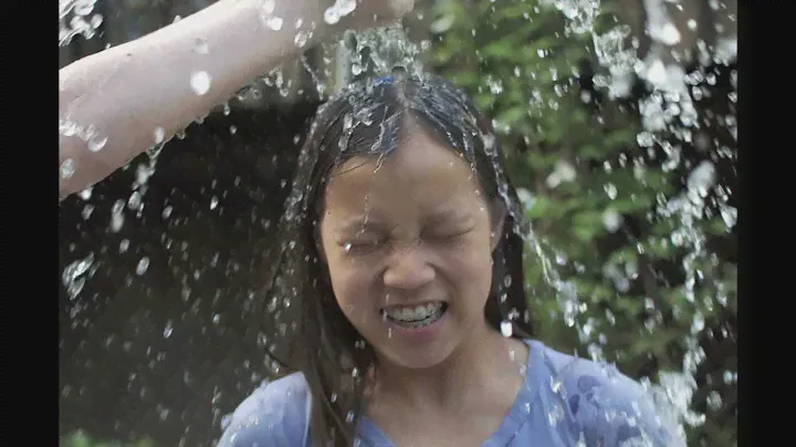 Nikon AF-S DX Nikkor 35mm f/1.8G Lens Test Footage and Pictures